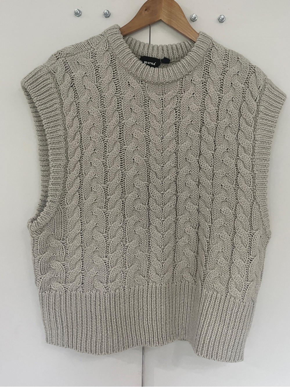 RD Style Cable Knit Sleeveless Crewneck Vest — Light Beige